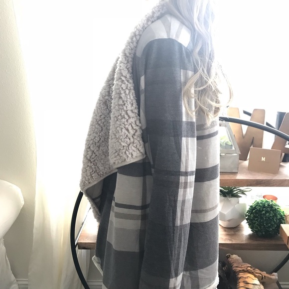 Monica Cardigan (Thread & Supply)